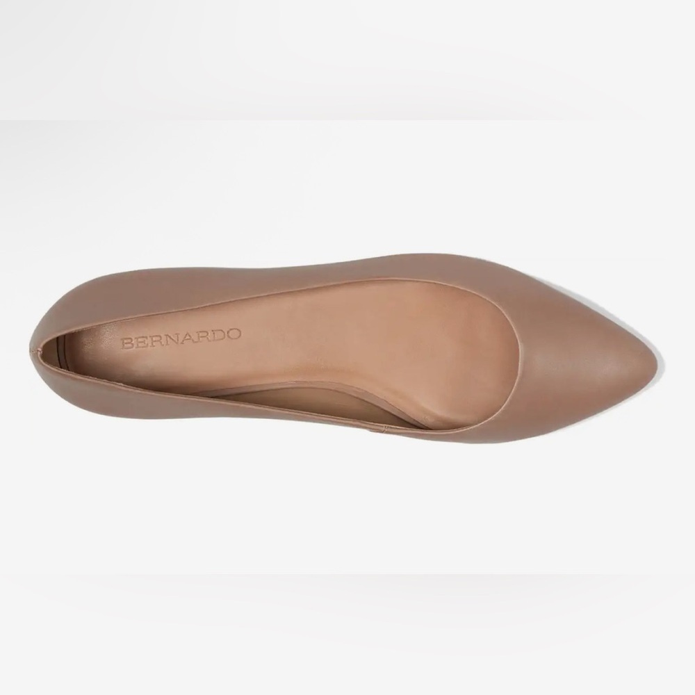 Bernardo Fritz Women's Beige Ballet Flats Pointed Toe Size 8.5 - Picture 7 of 11
